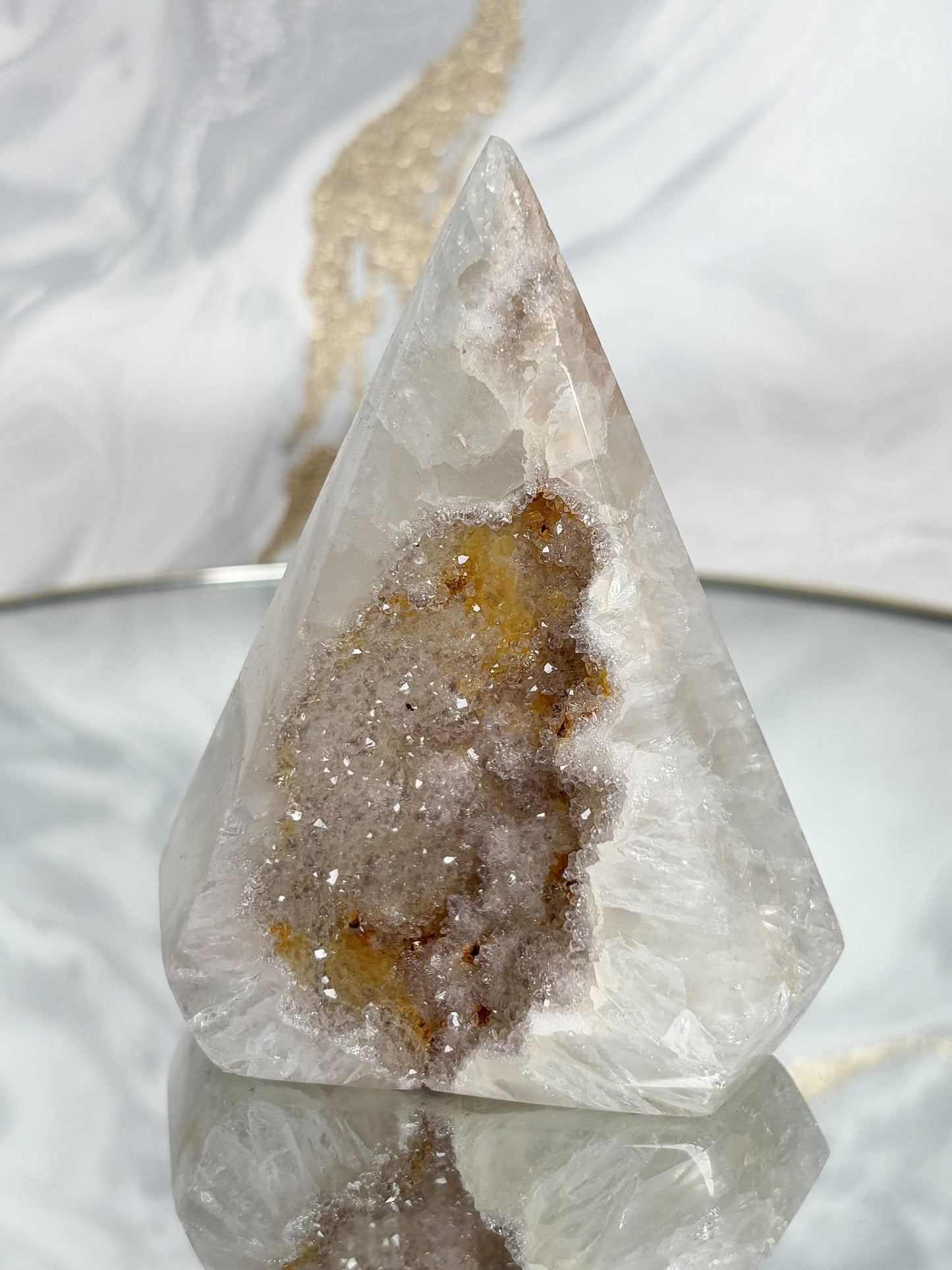 Achat-Diamant mit Kristalldruse