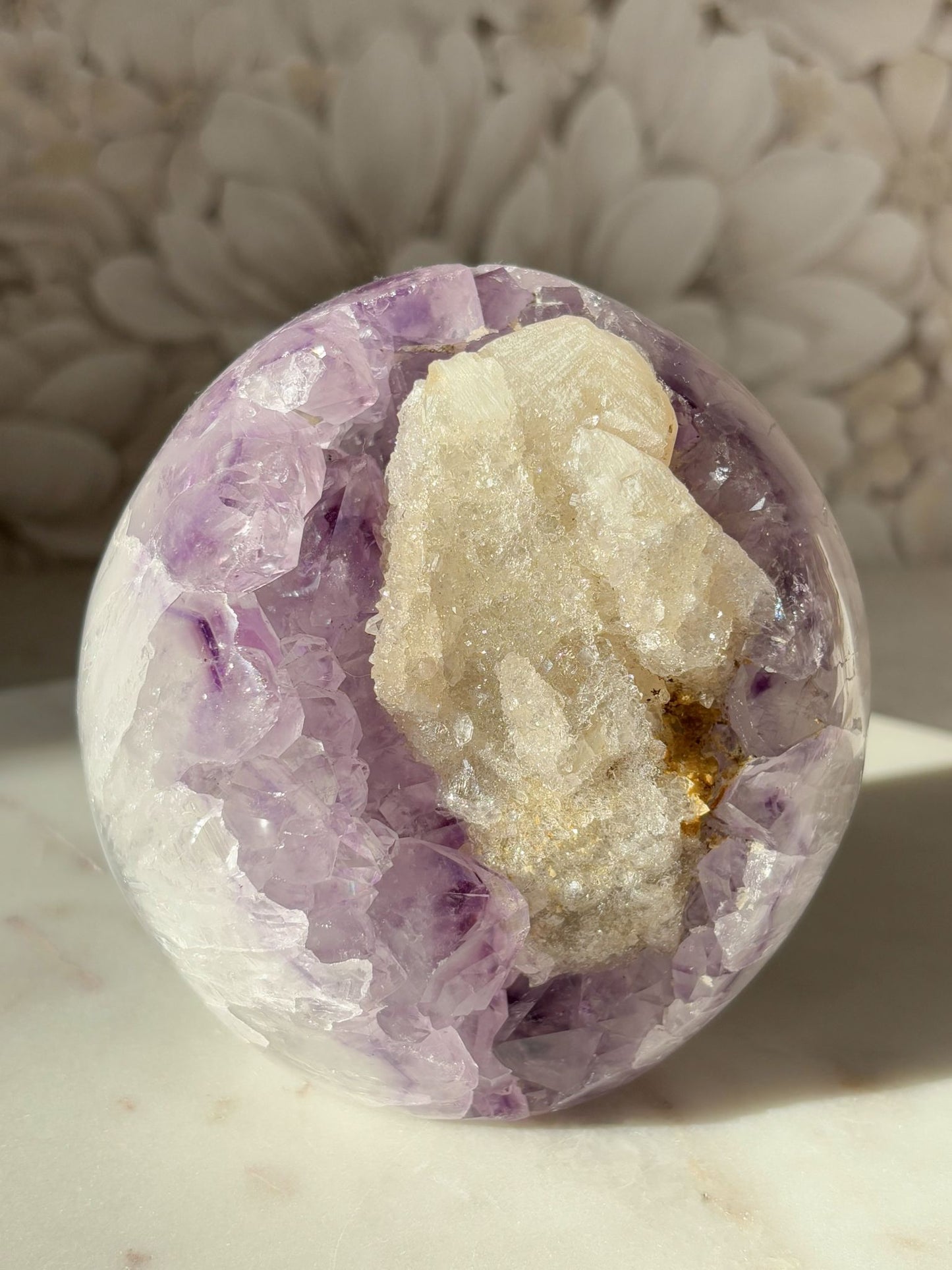 Amethyst Kugel mit Glitzer Calcit