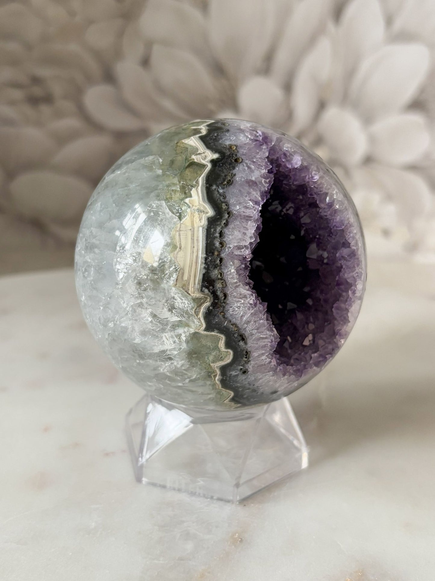 Amethyst Kugel 1 (tolles Muster)