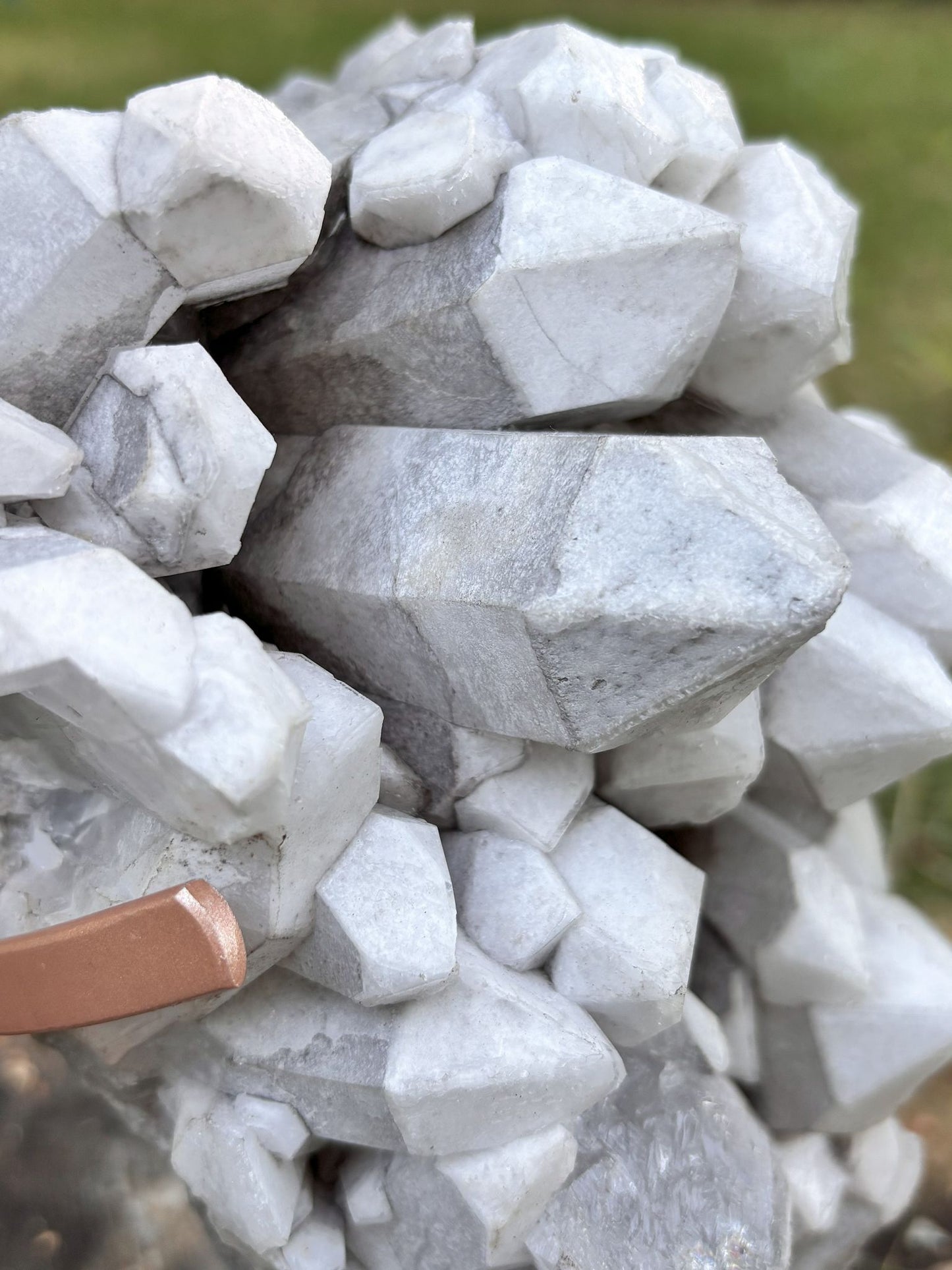 Weißer Kerzenquarz / Lemurian Cluster