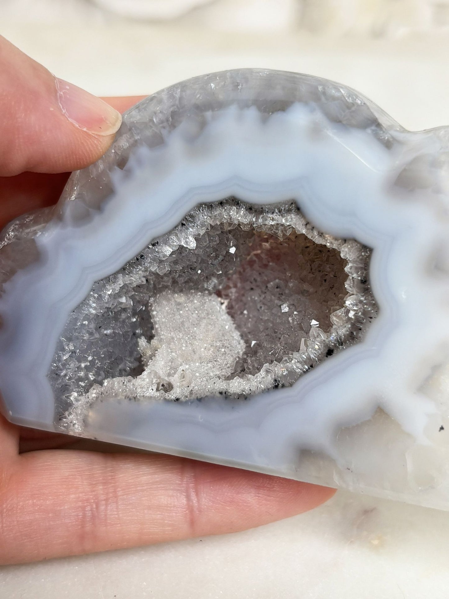 Achat Wolke mit Glitzercalcit