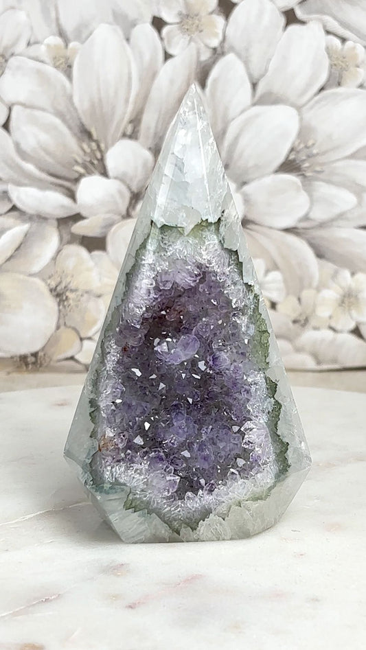 B-Ware: Amethyst Diamantenform