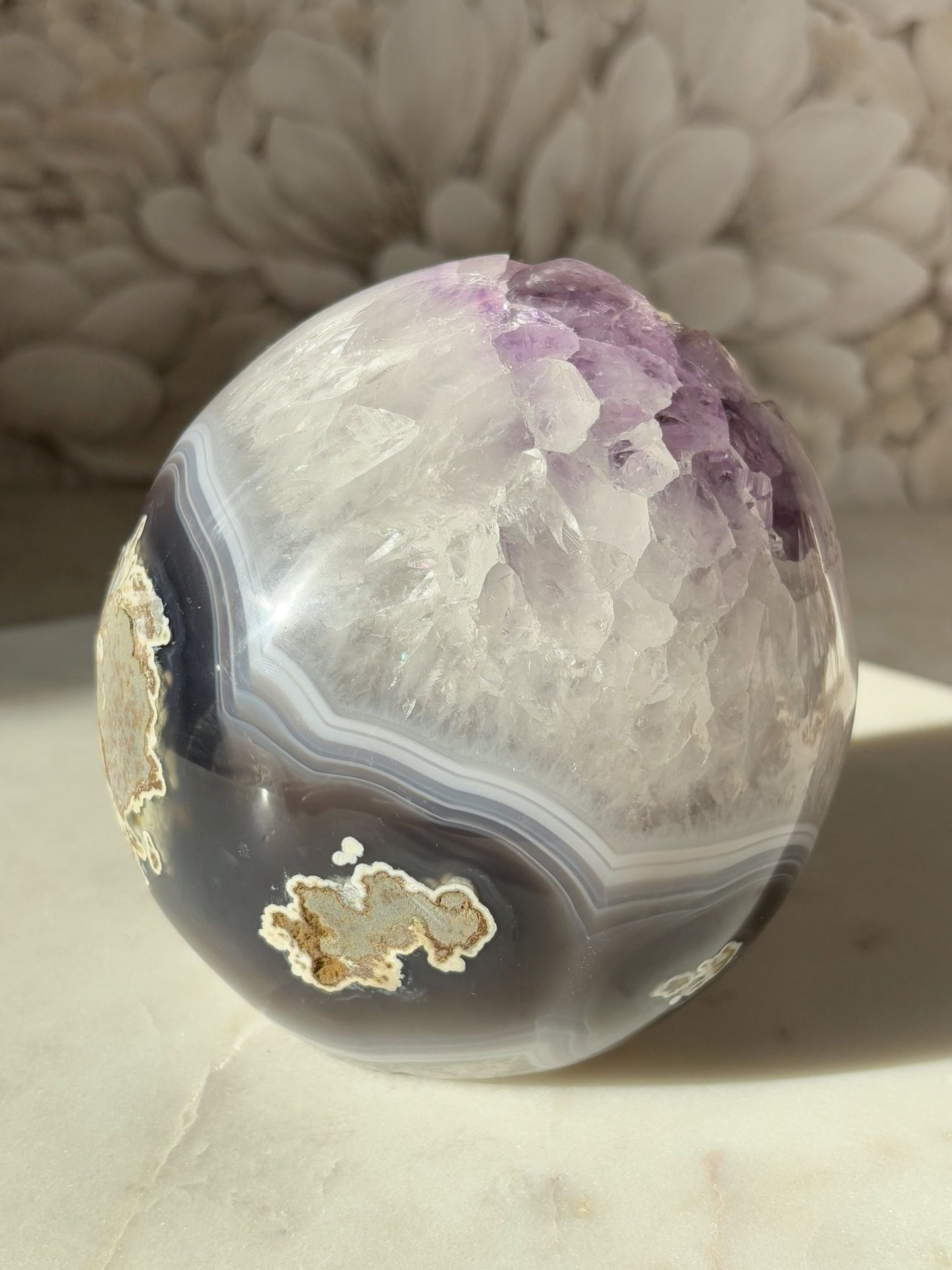 Amethyst Kugel mit Glitzer Calcit