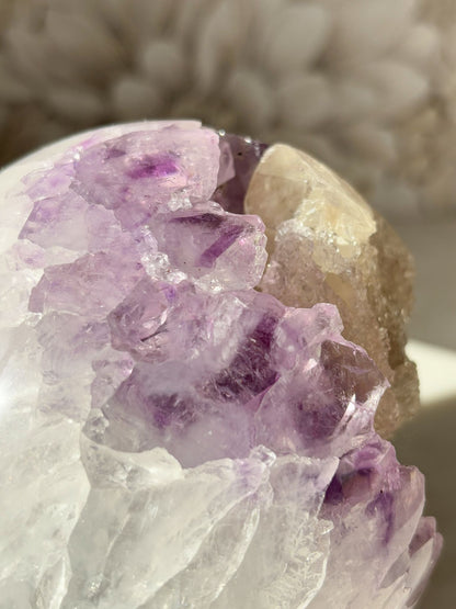 Amethyst Kugel mit Glitzer Calcit