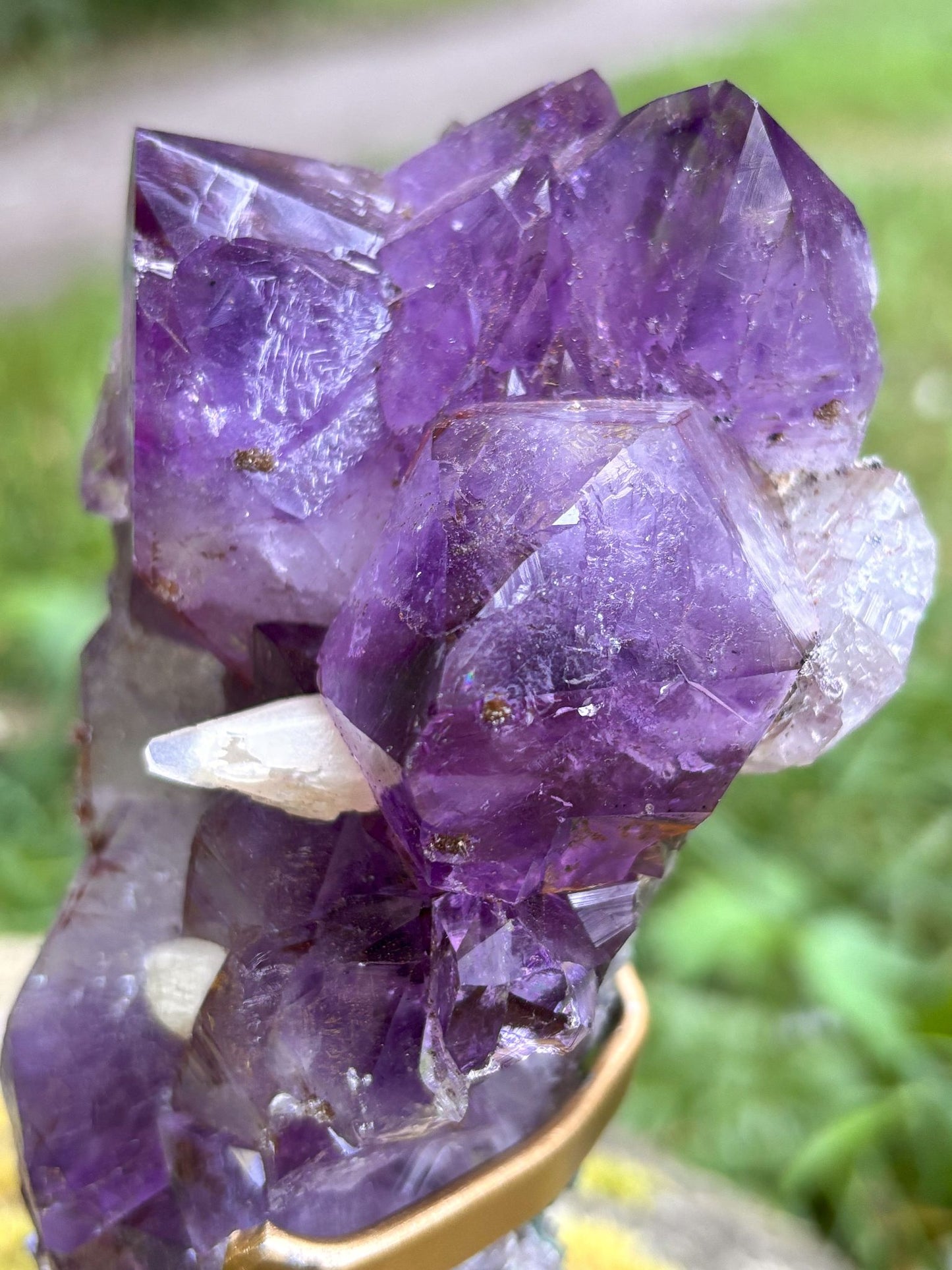 Amethyst Spitzen mit Calcit