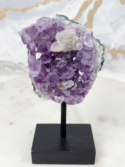 Amethyst mit Glitzercalcit