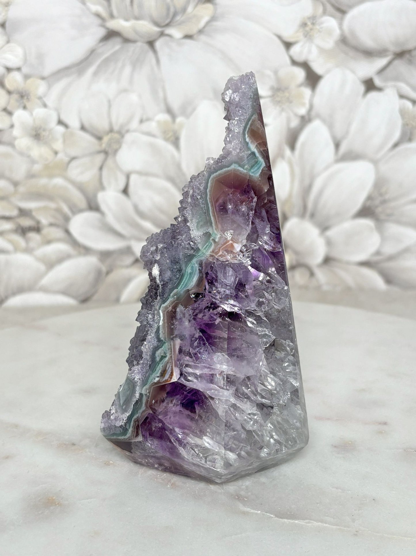 Amethyst in Diamantenform