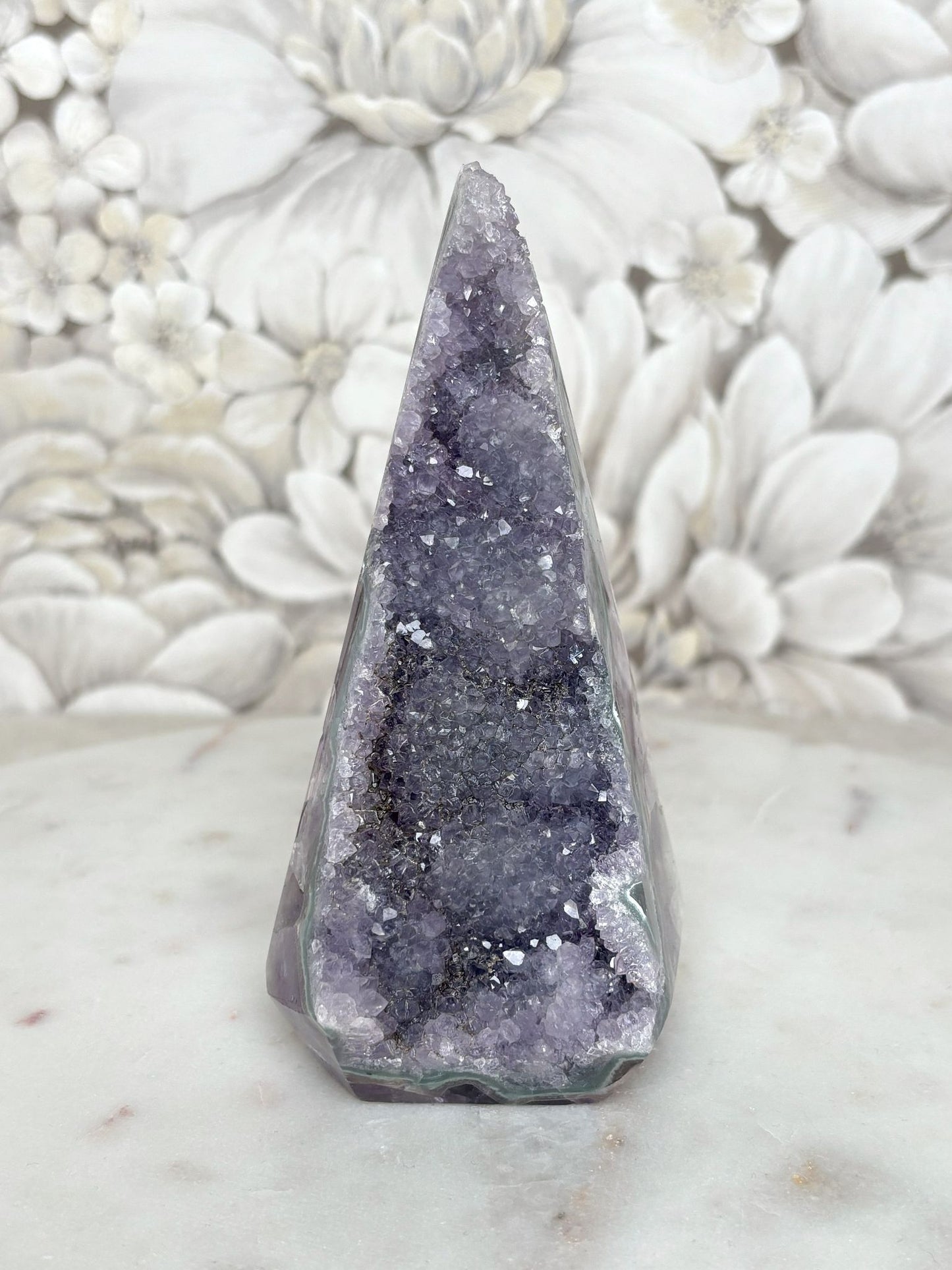 Amethyst in Diamantenform