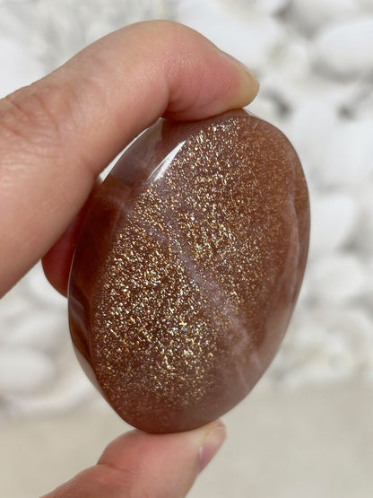 Pfirsich Mondstein & Sonnenstein Handstein