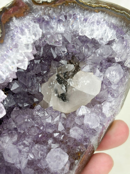 Amethyst Geode Nr. 12 (R1S)