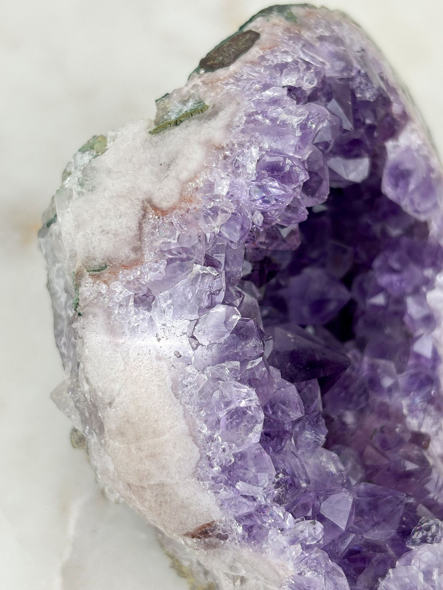 Amethyst Geode Nr. 26 (Y1Z)